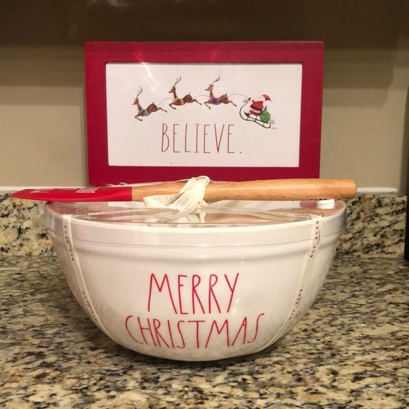 Rae Dunn Other - Rae Dunn Merry Christmas mixing bowl set